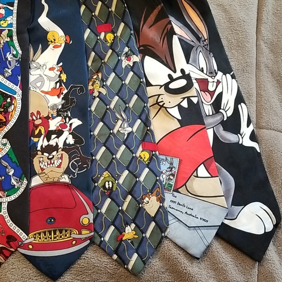 8 Looney Tunes Ties - Picture 3 of 8